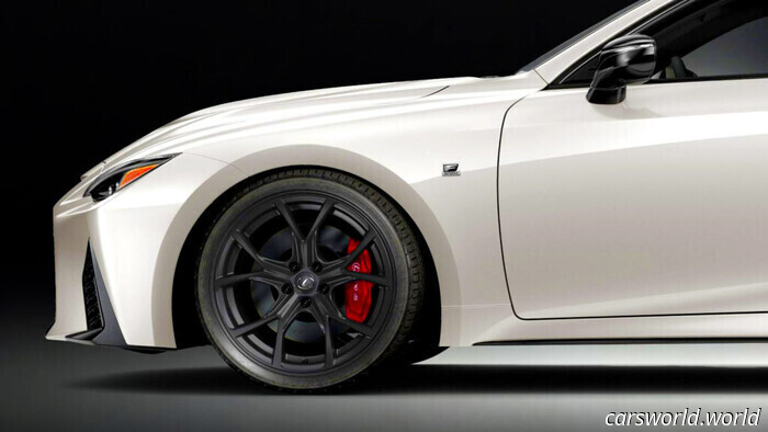 Final Opportunity to Acquire a Naturally Aspirated V8 Sports Sedan Before They Vanish Forever | Carscoops
